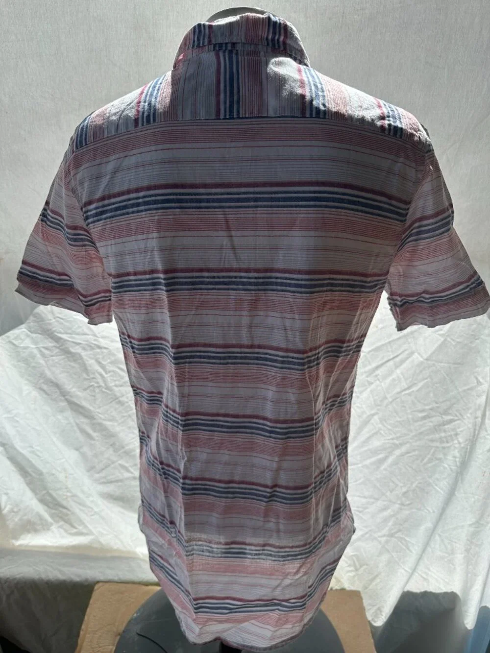 Forever 21 Men's Pink White Blue Striped SS Button Front Shirt Medium Cotton Fit